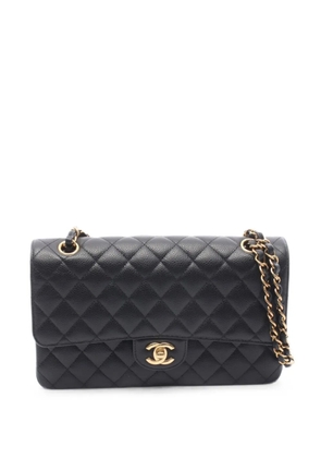 CHANEL Pre-Owned 2021 Matelassé shoulder bag - Black