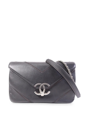 CHANEL Pre-Owned CC chevron-stitched shoulder bag - Black