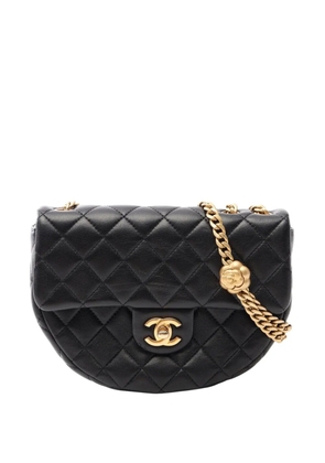 CHANEL Pre-Owned 2021-2026 Quilted Lambskin Camellia Crush Messenger Bag crossbody bag - Black