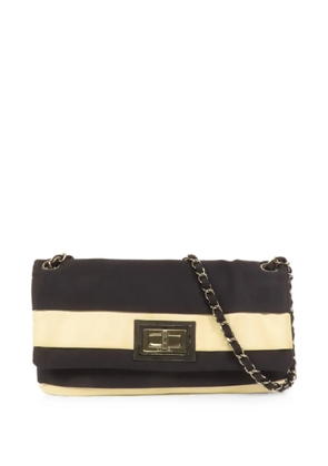CHANEL Pre-Owned CC turn-lock chain shoulder bag - Black