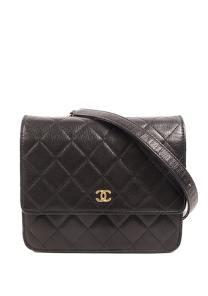 CHANEL Pre-Owned Wallet On Chain Diamond-quilted crossbody bag - Black