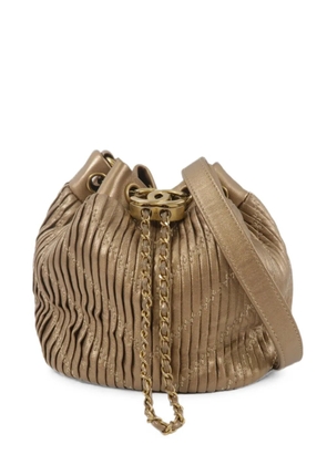 CHANEL Pre-Owned Coco Pleats drawstring bag - Gold