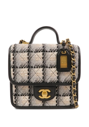 CHANEL Pre-Owned CC turn-lock tote bag - Neutrals