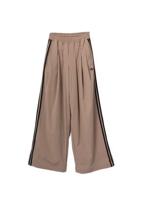 adidas 3-Stripes pleated track pants - Neutrals