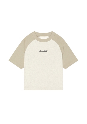 Fear of God ESSENTIALS Kids Signature Baseball Tee in Oatmeal & Seal - Multi. Size 6/7 (also in 2/3, 4/5).