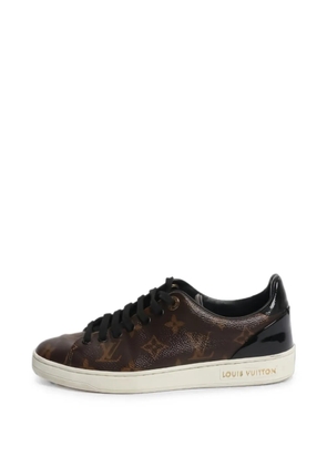 Louis Vuitton Pre-Owned Monogram patent-trim sneakers - Brown