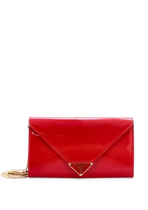 Prada Pre-Owned Triangle Logo Envelope Chain Patent Mini clutch bag - Red