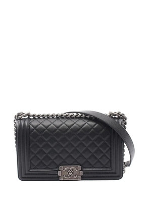 CHANEL Pre-Owned 2019 Old Medium Quilted Caviar Boy Flap crossbody bag - Black