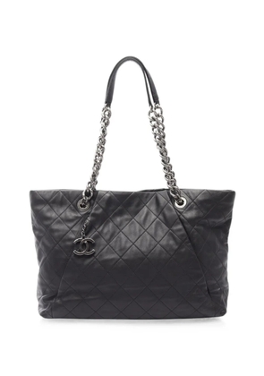 CHANEL Pre-Owned 2012 Matelassé shoulder bag - Black