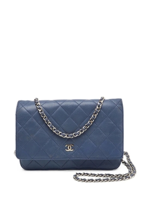 CHANEL Pre-Owned 2011 quilted Classic wallet on chain - Blue