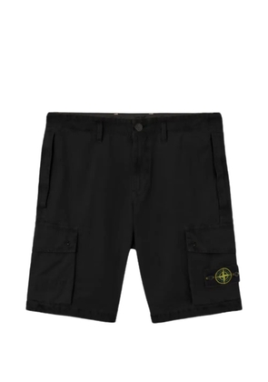Stone Island logo-patch cargo shorts - Black