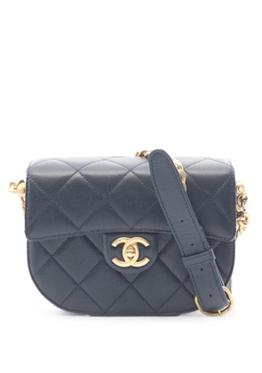 CHANEL Pre-Owned 2021s matelassé chain shoulder bag - Blue