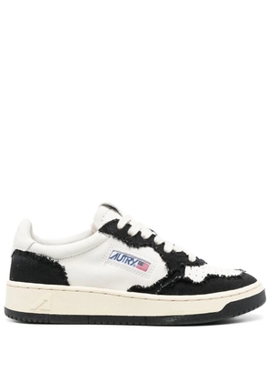 Autry logo-detail low-top sneakers - White