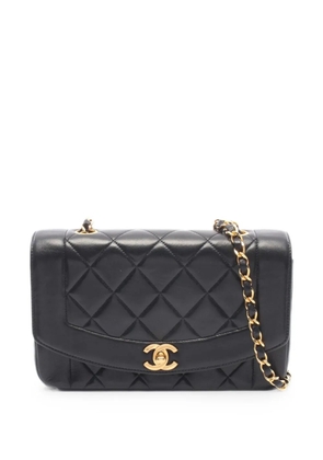 CHANEL Pre-Owned 1996-1997 Diana shoulder bag - Black