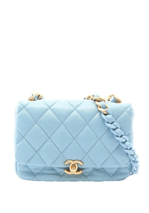 CHANEL Pre-Owned 2021-2026 Mini Quilted Lambskin Lacquered Chain Flap crossbody bag - Blue
