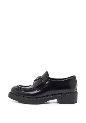 Prada Pre-Owned Triangle platform loafers - Black