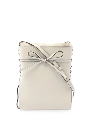 Loewe Pre-Owned 2000s Ikebana whipstitch shoulder bag - White