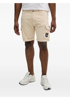 Alpha Industries Crew logo-patch cargo shorts - Neutrals