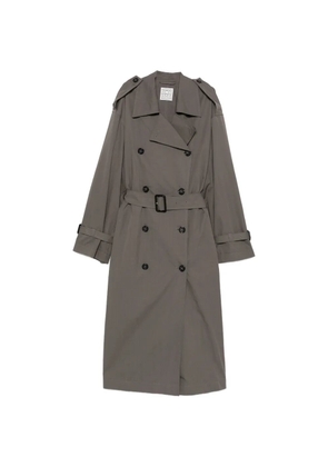 TOTEME Crisp double-breasted belted trench coat - Grey