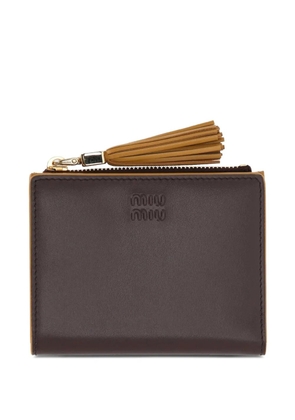 Miu Miu tassel-detail bi-fold wallet - Brown