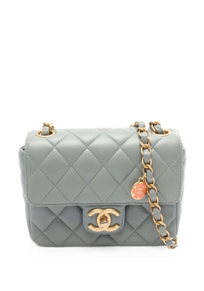CHANEL Pre-Owned 2021 CC Matelassé chain shoulder bag - Blue