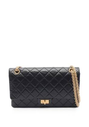 CHANEL Pre-Owned 2.55 matelassé shoulder bag - Black