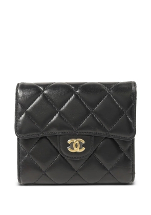 CHANEL Pre-Owned small Classic wallet - Black