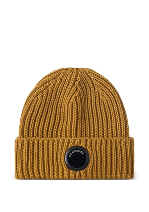 C.P. Company Goggle-detail ribbed beanie hat - Yellow