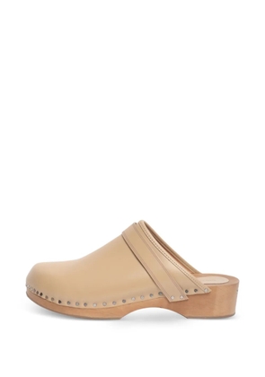 Isabel Marant Vintage studded leather clogs - Neutrals