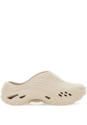 Crocs Echo wave sandals - Neutrals