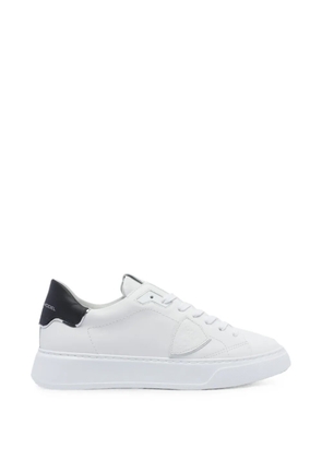 Philippe Model Paris Temple logo-patch sneakers - White