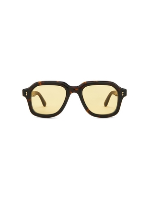 Chimi Kai Sunglasses in Brown.