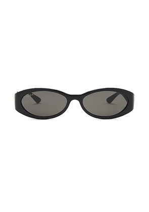 Gucci Hailey Oval Sunglasses in Black.