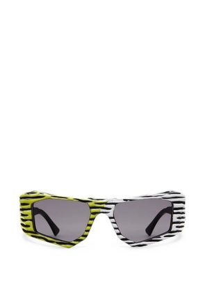 Kuboraum geometric-frame sunglasses - Black