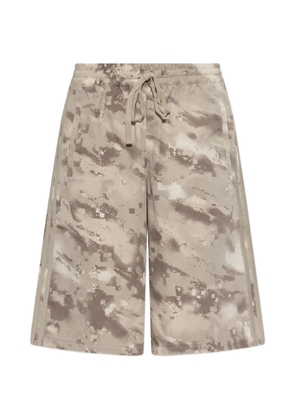 adidas abstract-print logo-embroidered shorts - Neutrals