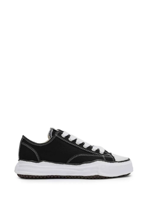 Maison MIHARA YASUHIRO round-toe low-top sneakers - Black