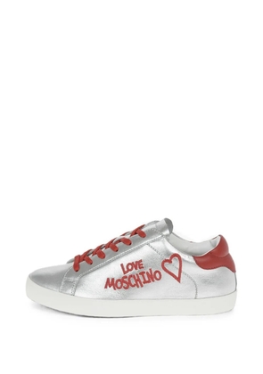 Moschino Love logo-embroidered laminated-leather sneakers - Silver