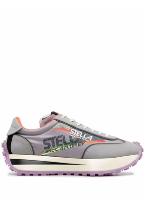 Stella McCartney logo-print low-top sneakers - Grey