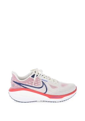 Nike Vomero 17 running sneakers - White