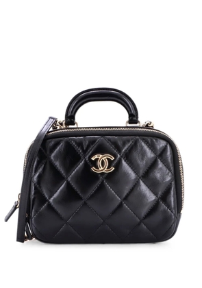 CHANEL Pre-Owned Coco Trip Vanity Case Quilted Shiny Lambskin shoulder bag - Black