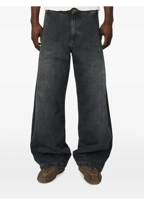 Seventh side-pleat wide-leg jeans - Black