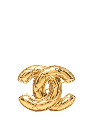 CHANEL Pre-Owned 1950-1970 CC Gold Plated Quilted Brooch costume brooch