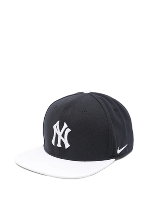 Nike x New York Yankees logo-embroidered cap - Blue