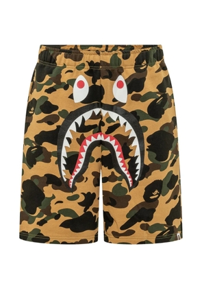 A BATHING APE® 1st Camo Shark camouflage shorts - Yellow