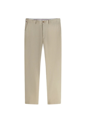 Tommy Hilfiger logo-patch textured trousers - Neutrals