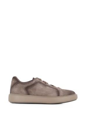 Officine Creative logo-print suede sneakers - Grey