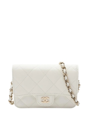 CHANEL Pre-Owned 2021 CC Quilted Caviar Single Flap crossbody bag - White