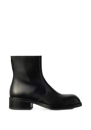LEMAIRE zipped ankle boots in shiny leather - Black