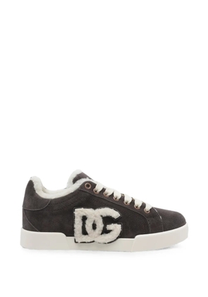 Dolce & Gabbana DG logo shearling-trim sneakers - Grey
