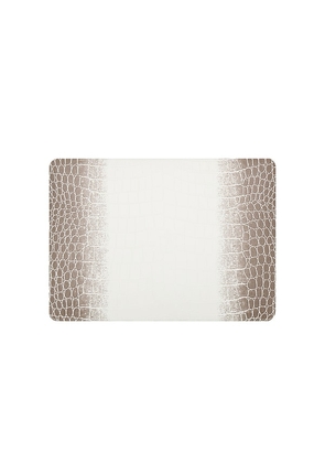 Heaven Mayhem Breezy 13 Air Case in Cream.